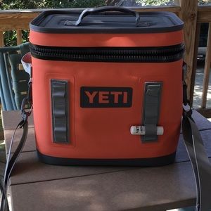 Yeti Hopper flip 12 soft cooler